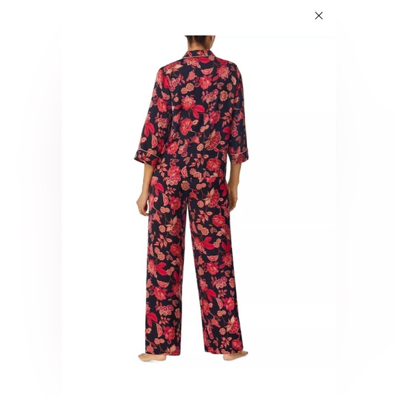 Women’s 2-Piece Satin Wide Leg Pajama Set. - Picture 2 of 6
